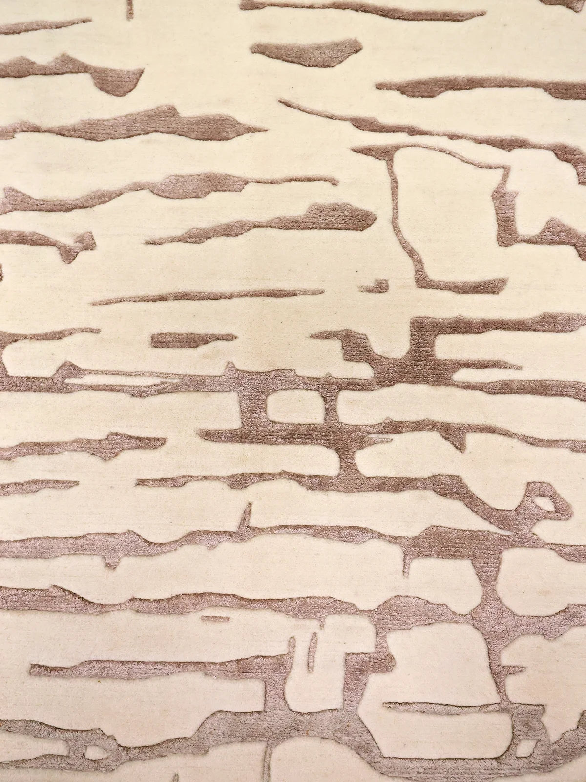 Minimalist Brown-Patterned Cream Luxury Rug