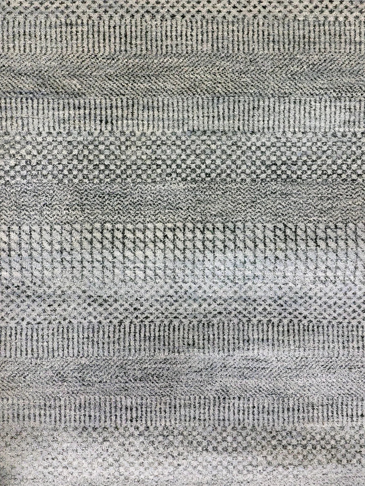 Silver Cascade Woven Patterned Geometric Fringe Runner