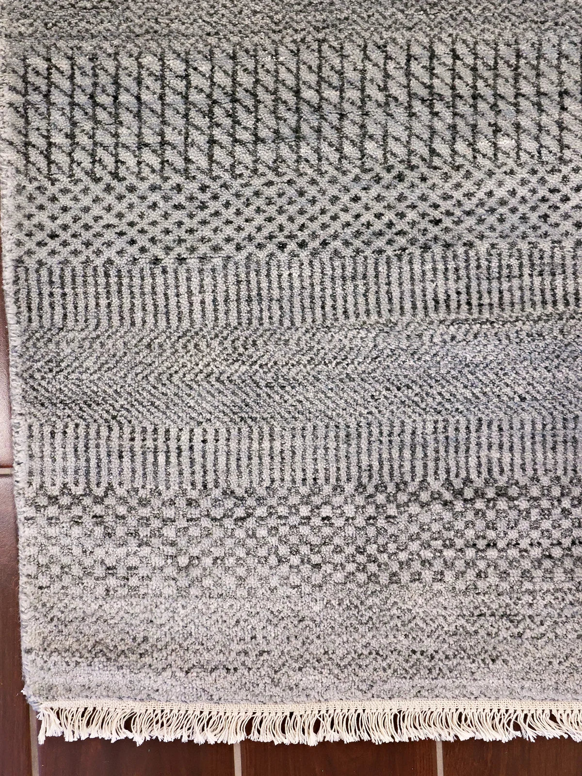 Silver Cascade Woven Patterned Geometric Fringe Runner