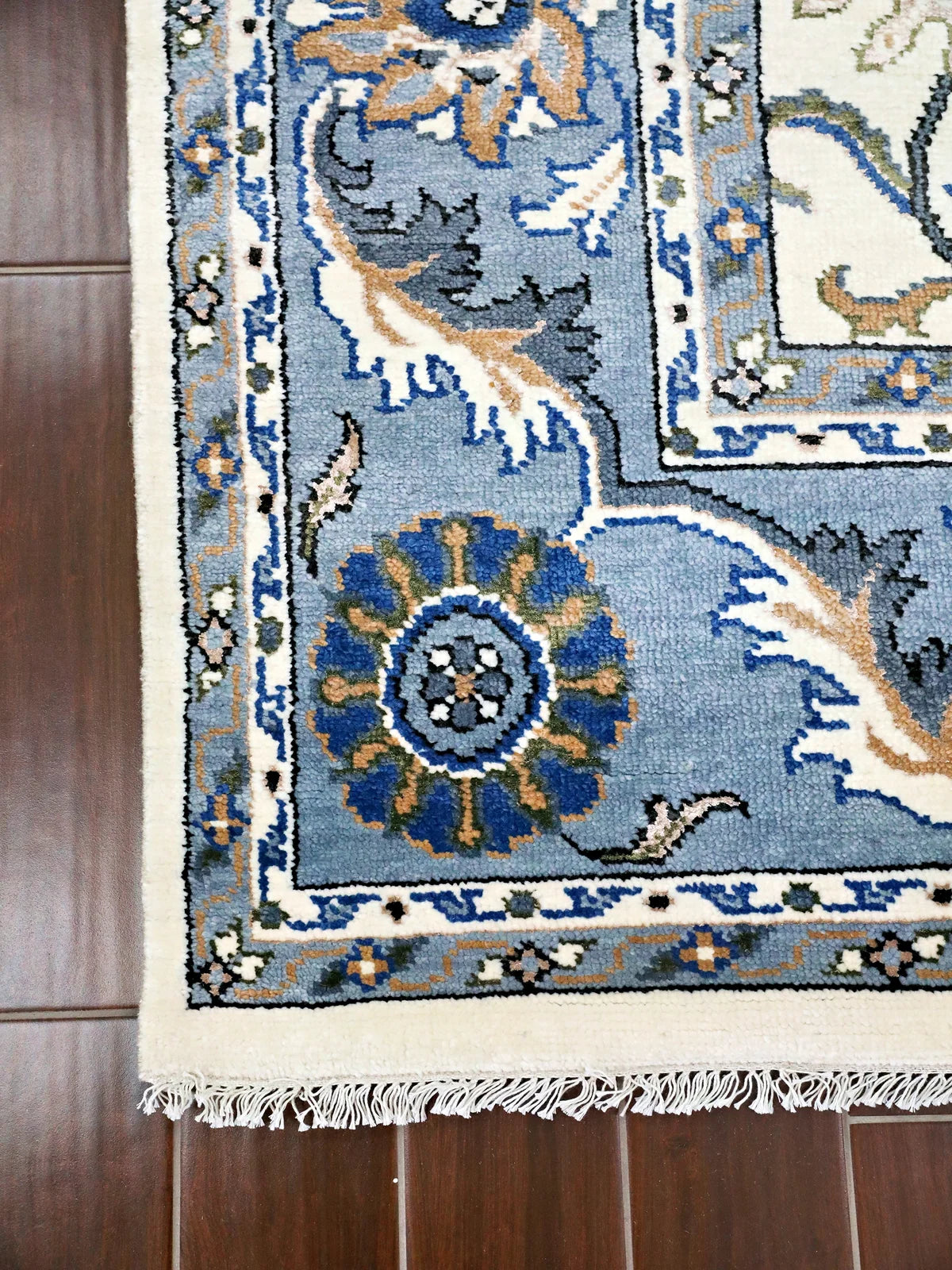 Traditional Blue and Cream Oushak Medallion Rug – Rug Weavers Traditional Blue and Cream Oushak Medallion Rug – Rug Weavers