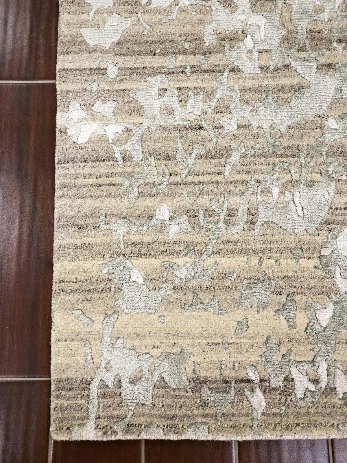 Sophisticated Abstract Beige and Cream brown Rug