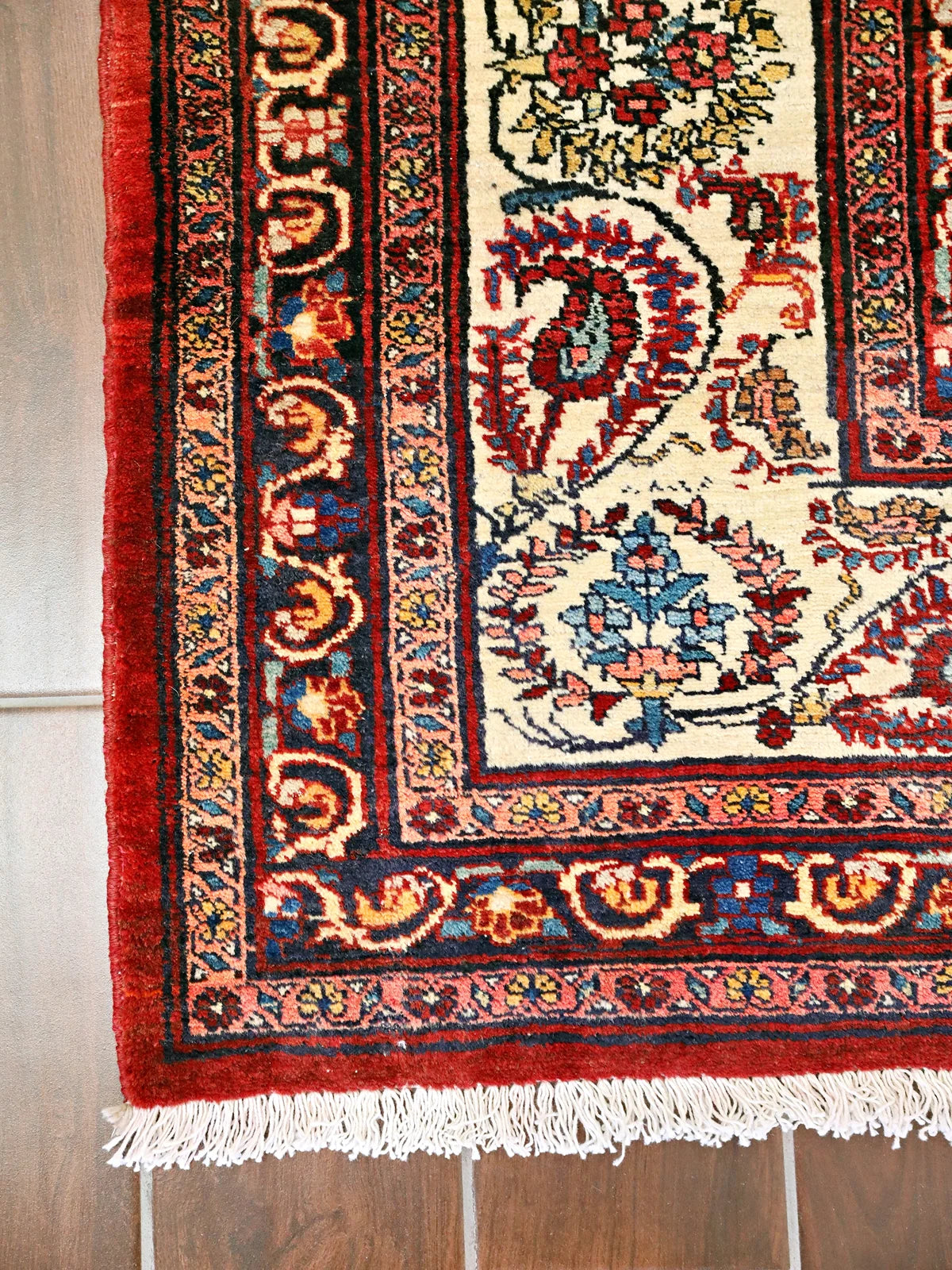 Zanjan Ruby Elegance Floral Wool Masterpiece