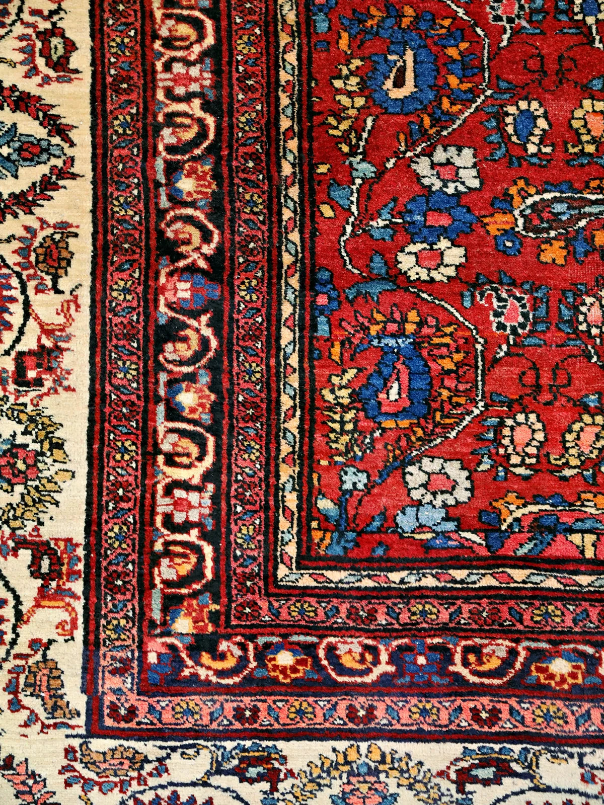 Zanjan Ruby Elegance Floral Wool Masterpiece