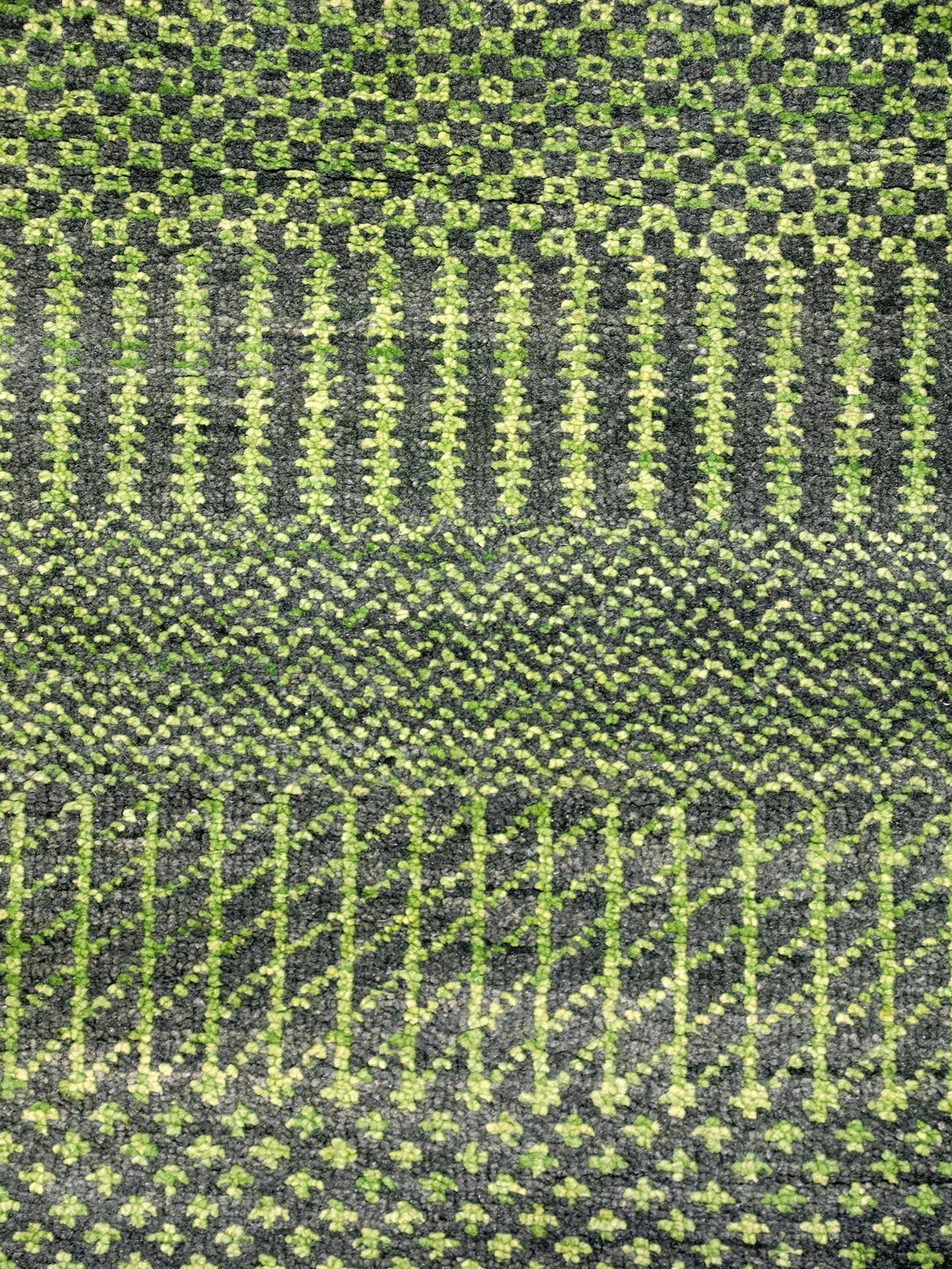 Emerald Diamond Modern Wool Runner 2.11x12.1
