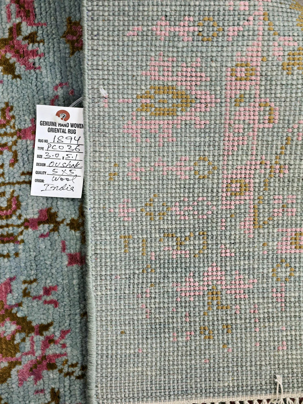 Vintage Garden – Modern Wool Rug in Mint Blue & Rose