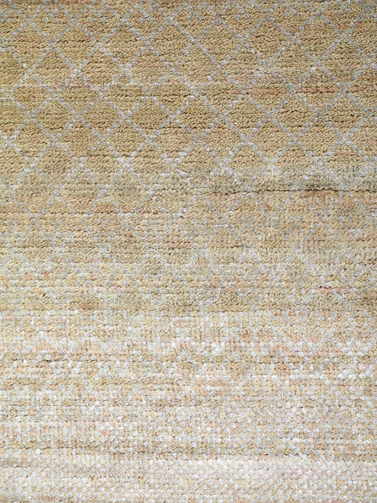 Modern Wool Rug in Light yellow, Beige with Subtle Diamond Pattern ...