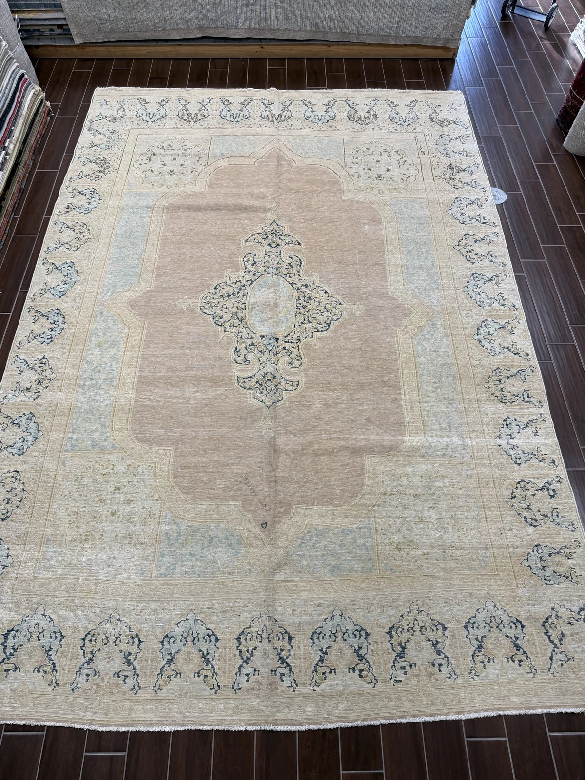 Vintage Blush & Cream Medallion Rug
