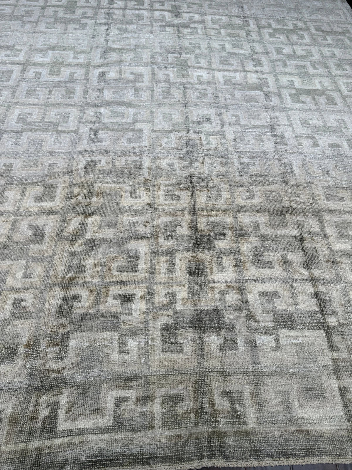 Modern Grey Greek Key Rug