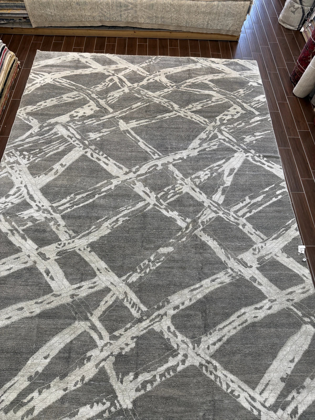 Modern Charcoal Grey Lattice Rug